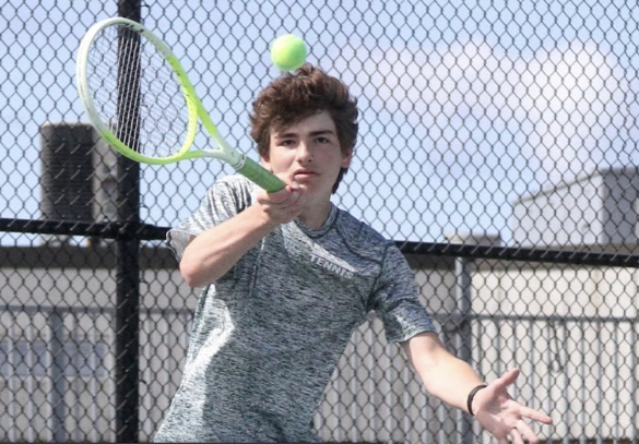 Sophomore Rafael Remetta hits a forehand